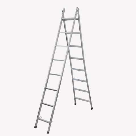 Escada articulada e expansível com 8 degraus